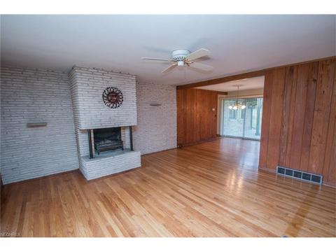 8116 Dalepoint Rd, Independence, OH 44131 photo 2
