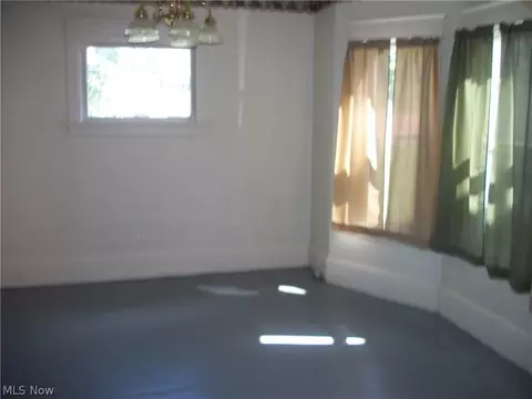 165 E Ohio Ave, Sebring, OH 44672 photo 6
