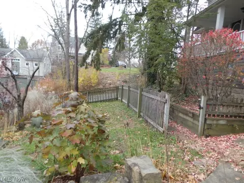100 E Summit St, Chagrin Falls, OH 44022 photo 3