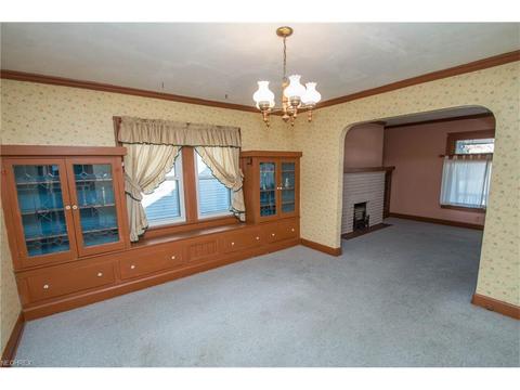 6418 Monmouth Dr, Parma, OH 44129 photo 7