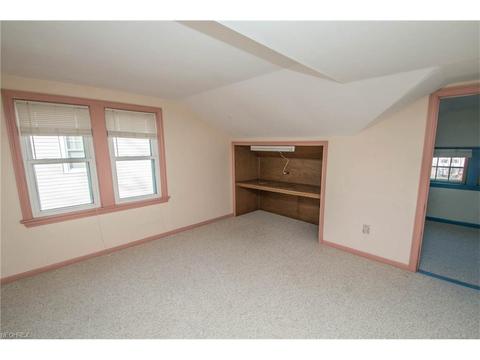6418 Monmouth Dr, Parma, OH 44129 photo 17