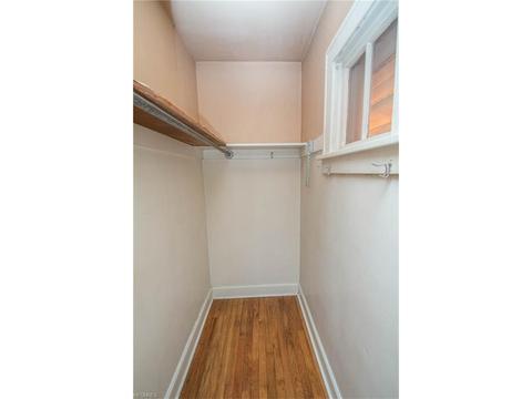6418 Monmouth Dr, Parma, OH 44129 photo 10