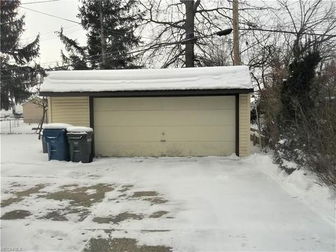6418 Monmouth Dr, Parma, OH 44129 photo 27