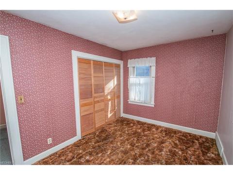 6418 Monmouth Dr, Parma, OH 44129 photo 14