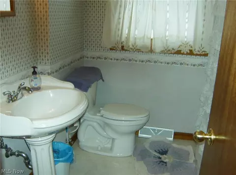 119 Preston St, Elyria, OH 44035 photo 22