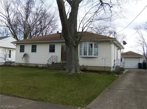 119 Preston St, Elyria, OH 44035 photo 1