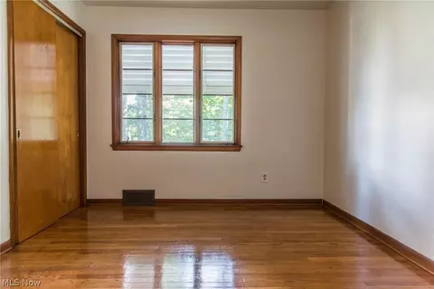 4815 Hillside Rd, Independence, OH 44131 photo 10