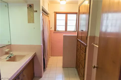 4815 Hillside Rd, Independence, OH 44131 photo 16