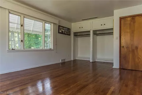 4815 Hillside Rd, Independence, OH 44131 photo 14