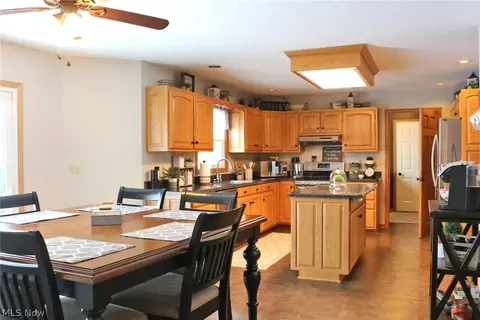 960 E Hutton, Wooster, OH 44691 photo 5