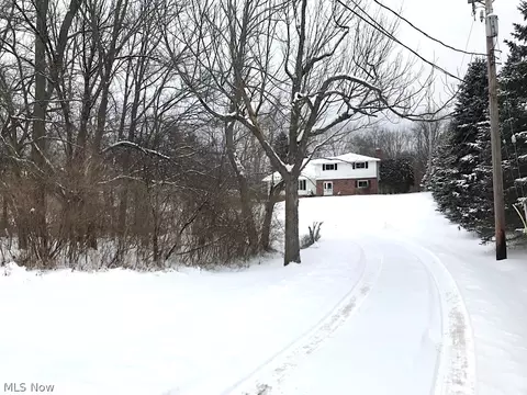 37050 Eagle Rd, Willoughby Hills, OH 44094 photo 5