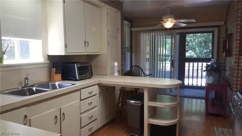 3027 Columbus Ave, Ashtabula, OH 44004 photo 7