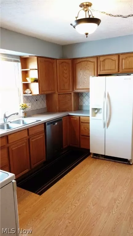 2571 Thor Ct, Painesville, OH 44077 photo 7