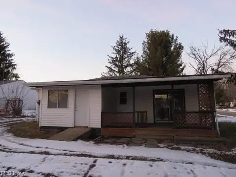 9948 Green Dr, Windham, OH 44288 photo 3