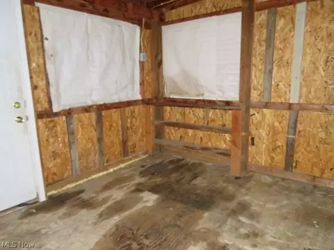 9948 Green Dr, Windham, OH 44288 photo 8