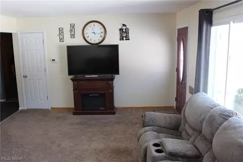 2803 Priscilla Ave, Parma, OH 44134 photo 6