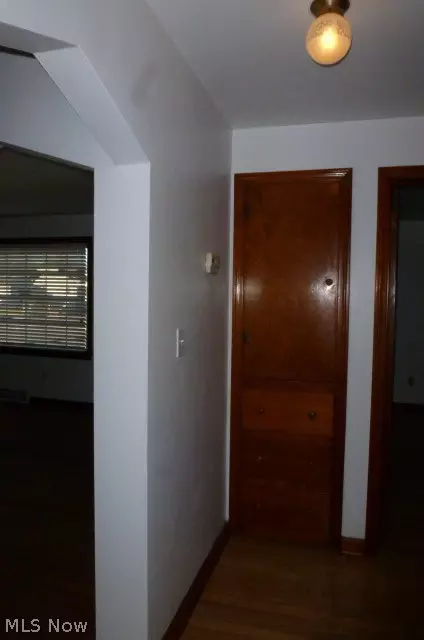 318 Center St, Struthers, OH 44471 photo 14