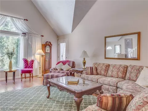 4161 Castle Rdg, Copley, OH 44321 photo 5
