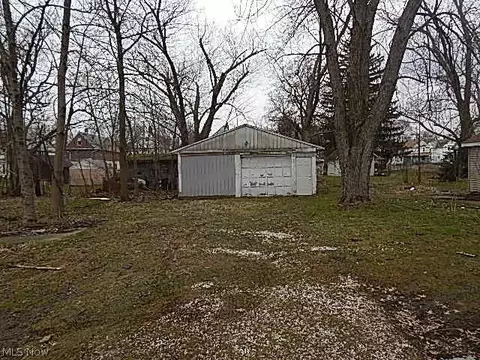 5428 Jefferson Ave, Ashtabula, OH 44004 photo 2