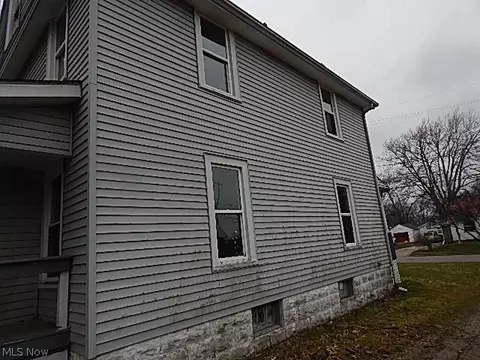 5428 Jefferson Ave, Ashtabula, OH 44004 photo 4