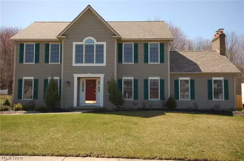 7731 Lime Ln, Parma, OH 44129 photo 1