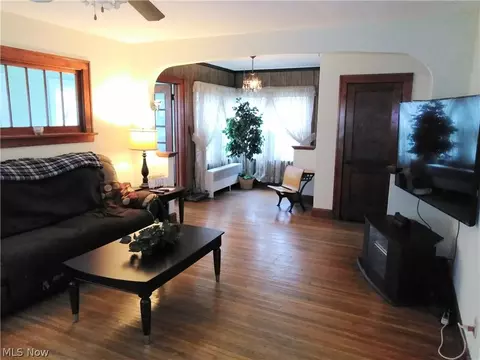 1519 W 9th St, Ashtabula, OH 44004 photo 7