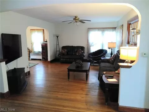 1519 W 9th St, Ashtabula, OH 44004 photo 9