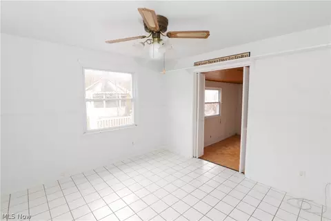 102 Grimm Heights Ave, Struthers, OH 44471 photo 10
