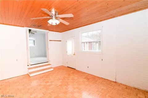 102 Grimm Heights Ave, Struthers, OH 44471 photo 13