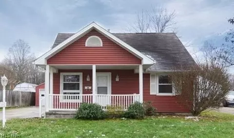 102 Grimm Heights Ave, Struthers, OH 44471 photo 1