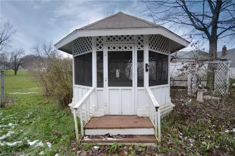 102 Grimm Heights Ave, Struthers, OH 44471 photo 30
