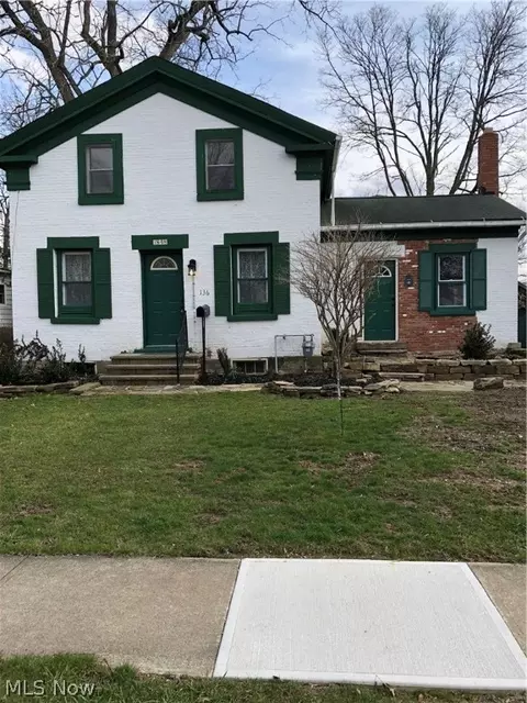 136 E Bridge St, Berea, OH 44017 photo 1