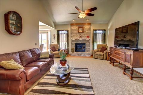 172 Granger Dr, Lagrange, OH 44050 photo 4
