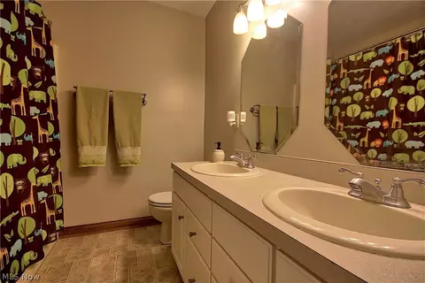 5892 Dailey Rd, New Franklin, OH 44319 photo 18