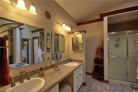 5892 Dailey Rd, New Franklin, OH 44319 photo 23
