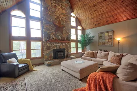 5892 Dailey Rd, New Franklin, OH 44319 photo 11