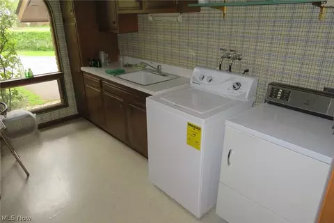 166 Berkley Rd, Elyria, OH 44035 photo 14