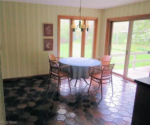 166 Berkley Rd, Elyria, OH 44035 photo 10