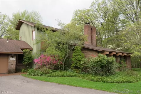 166 Berkley Rd, Elyria, OH 44035 photo 4