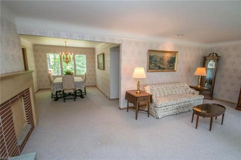 8325 Dalepoint Rd, Independence, OH 44131 photo 7