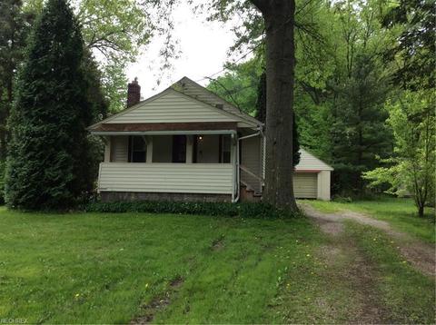9584 Howland Springs Rd SE, Warren, OH 44484 photo 1