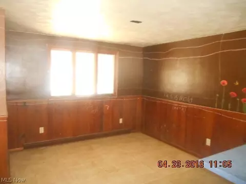 664 Talltrees Dr, Ashtabula, OH 44004 photo 8
