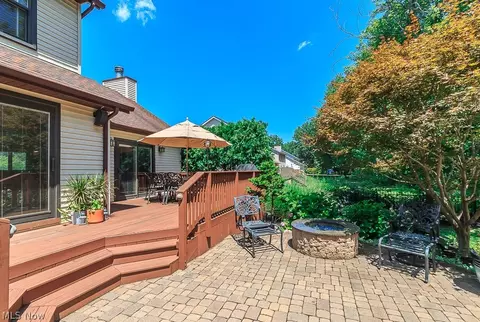 7255 Sandtree Ln, Mentor, OH 44060 photo 5