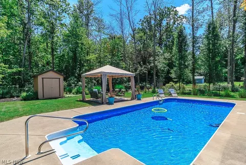 7255 Sandtree Ln, Mentor, OH 44060 photo 32