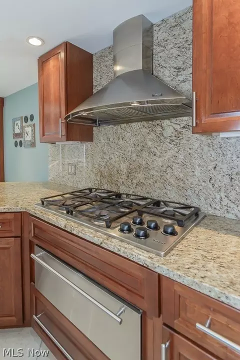 7255 Sandtree Ln, Mentor, OH 44060 photo 9