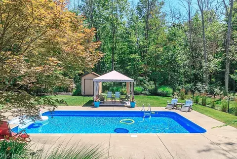 7255 Sandtree Ln, Mentor, OH 44060 photo 31