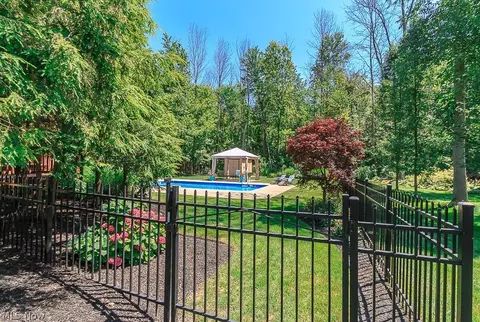 7255 Sandtree Ln, Mentor, OH 44060 photo 34