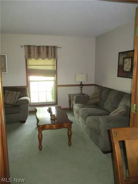 327 Bayberry Dr, Elyria, OH 44035 photo 14