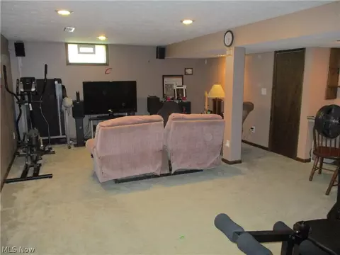 327 Bayberry Dr, Elyria, OH 44035 photo 20
