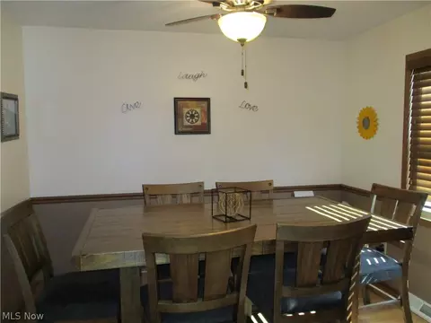 327 Bayberry Dr, Elyria, OH 44035 photo 12